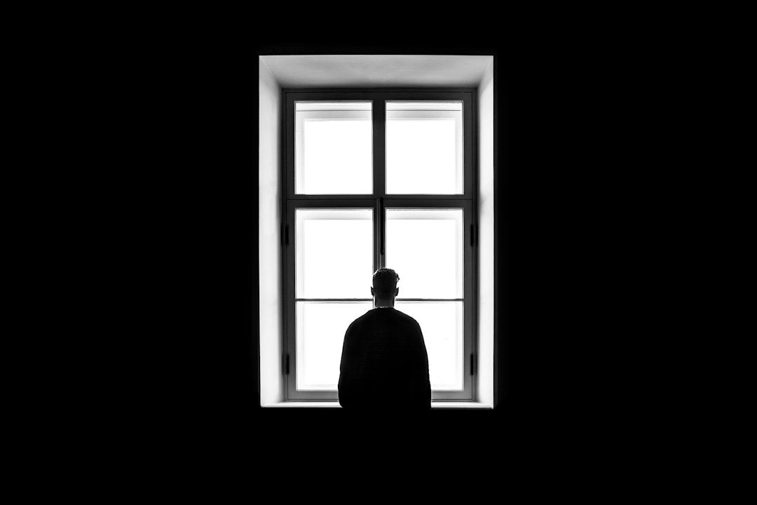 Shedding Light on the Psychological Struggles of Truck Accident Survivors 2 img